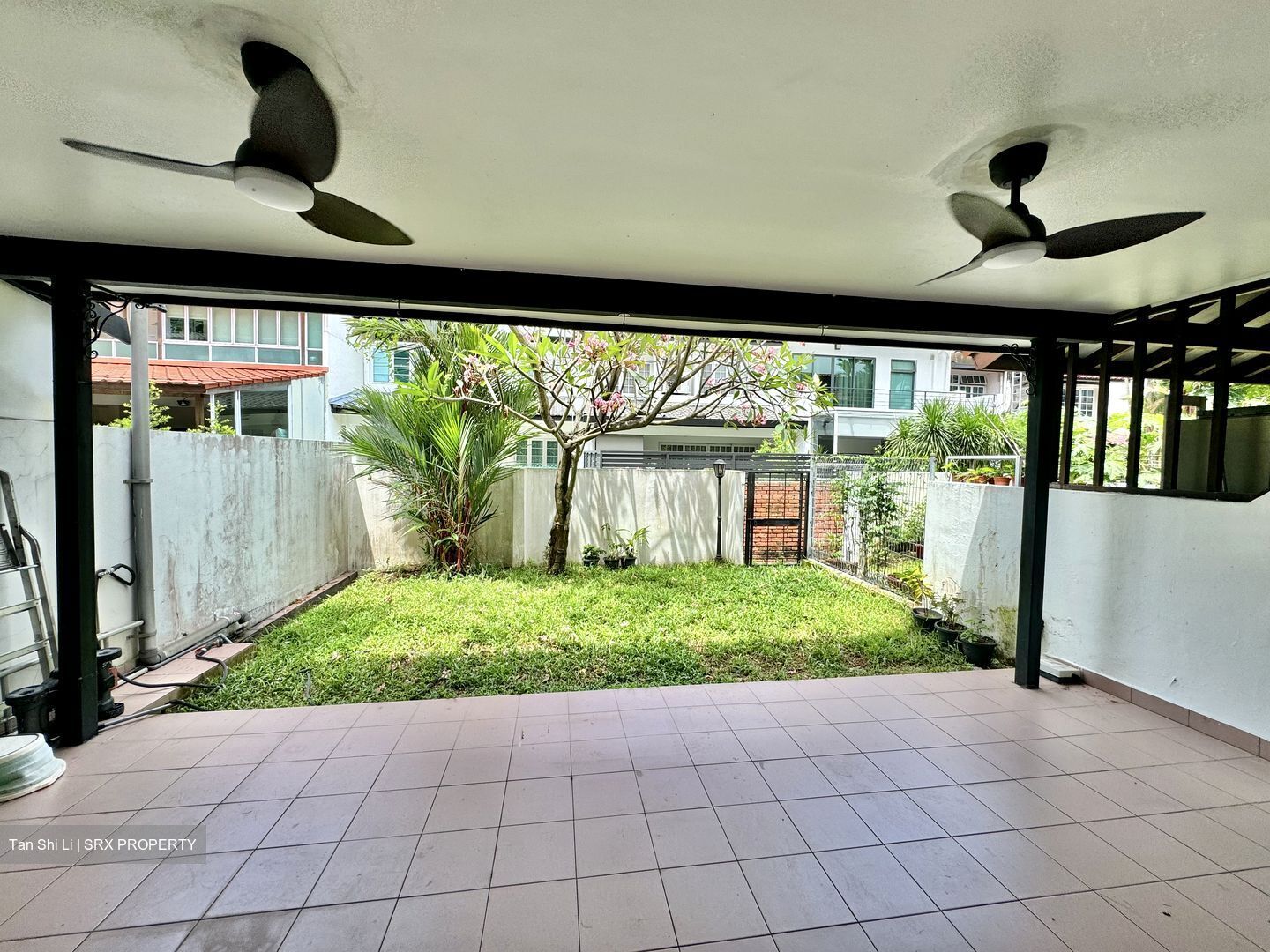 West Coast Gardens (D5), Terrace #450019281